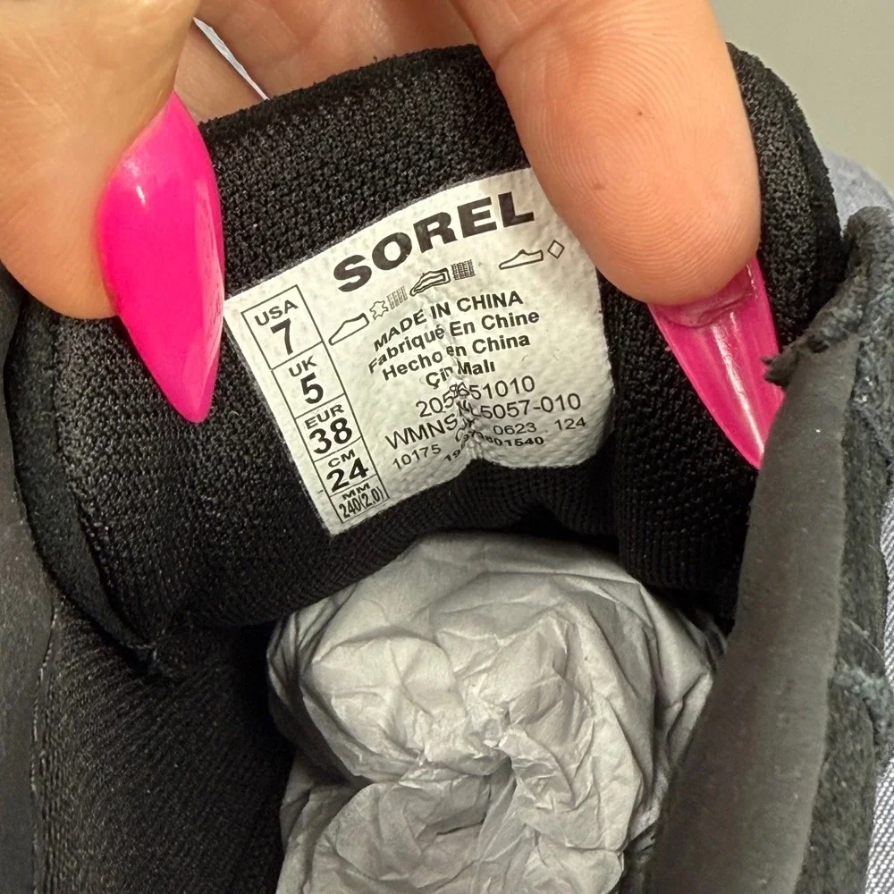 Sorel Out N About Pull-On Wedge Sneaker Women 7 Black Waterproof Suede Bootie